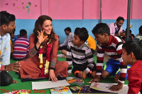 prince-william-kate-middleton-day-3-india-tour-delhi-0412201607-574x380.jpg